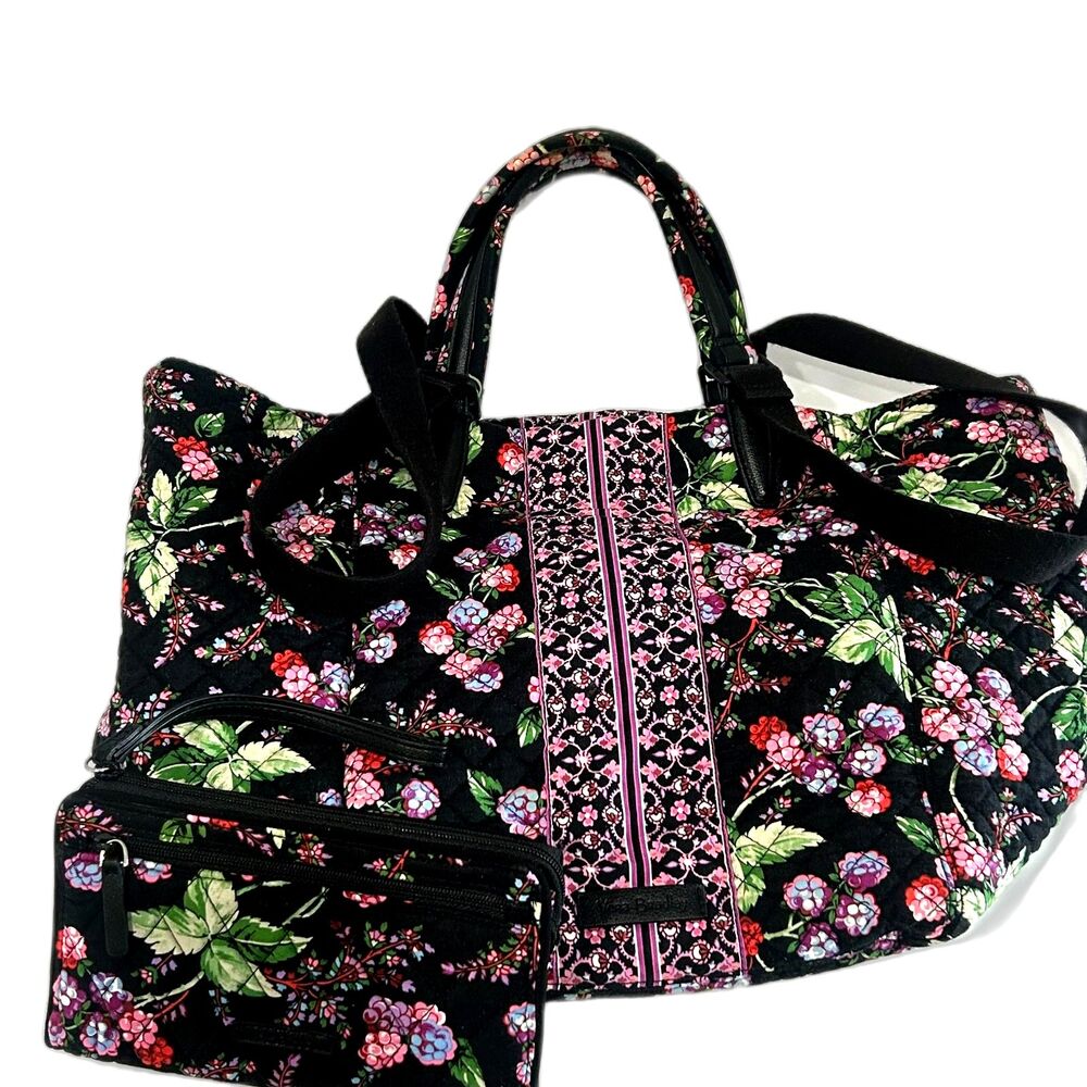 Vera Bradley Tote and Wallet Winter Berry Pattern Retired Collection